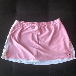 Ladies Nike tennis skirt